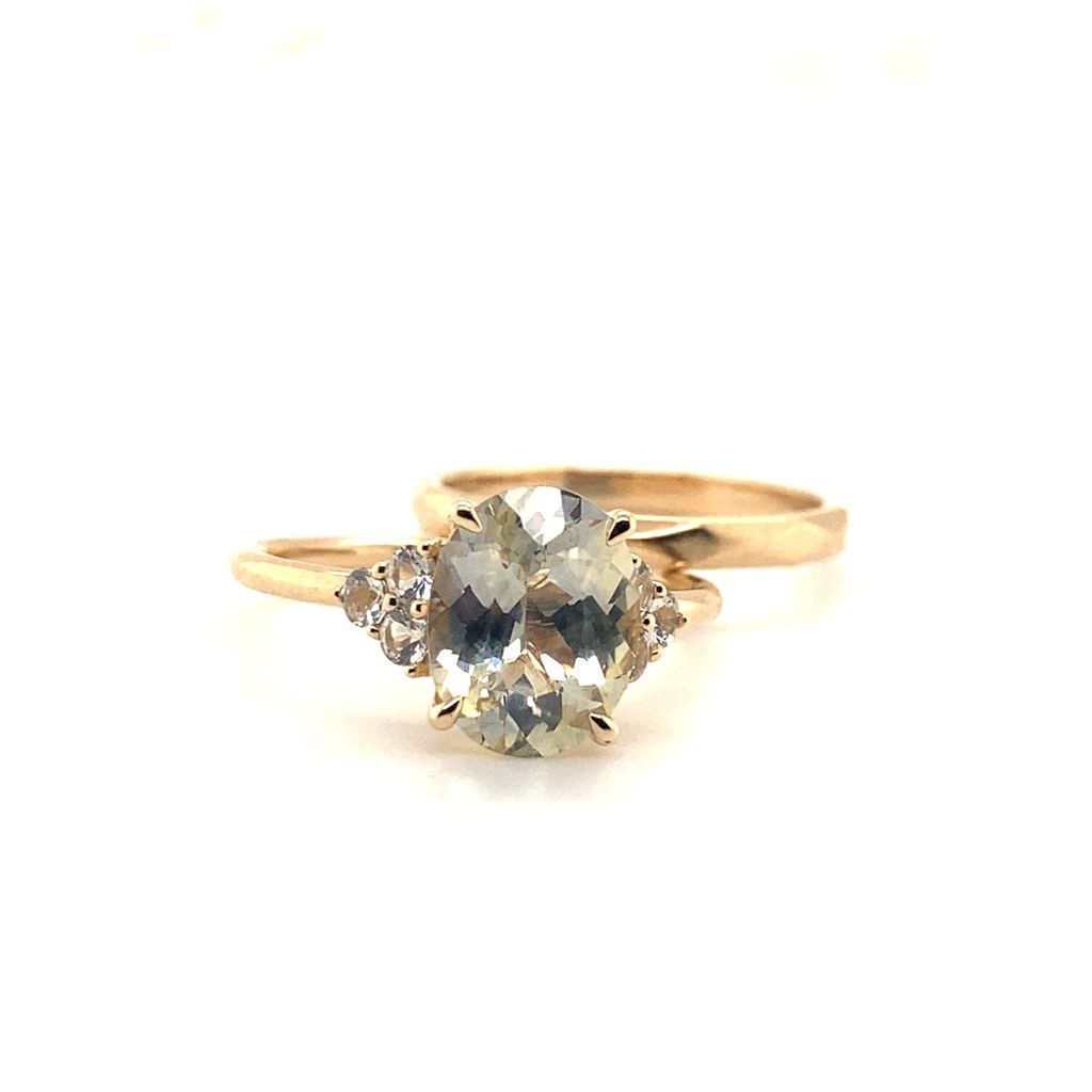 Solitaire Yellow Sapphire with Diamond Couple Ring